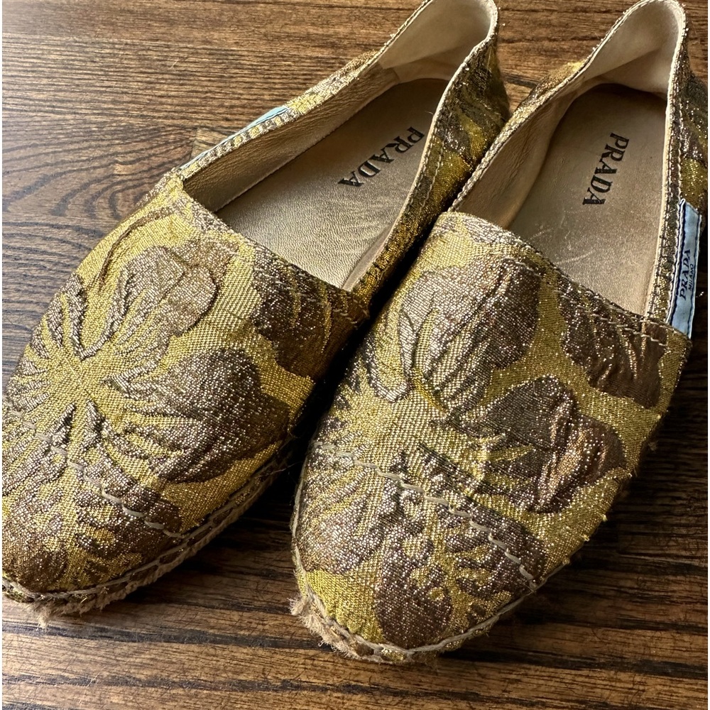 Prada Cloquet Ibiscus Gold Floral Embroidered Espadrille Flats Shoes- Size 37.5